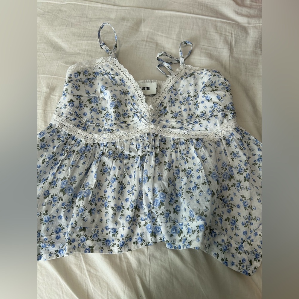 Hollister lace trim babydoll top